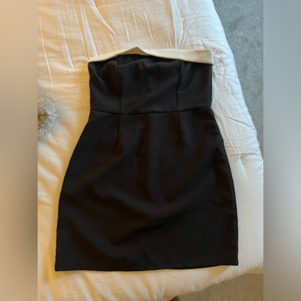 Edikted Priya Contrast Fold Over dress, size M.